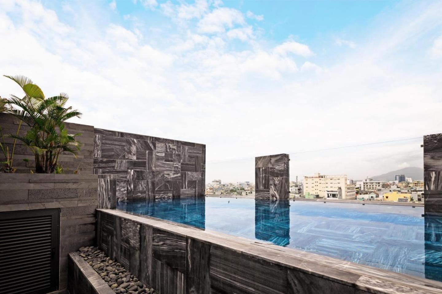 Hoang Thinh Hotel & Apartment Danang Extérieur photo
